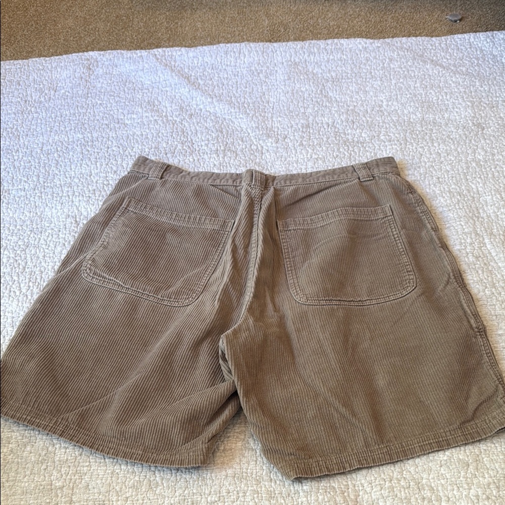 Vintage OP Men's Tan Corduroy Shorts - Picture 4 of 4